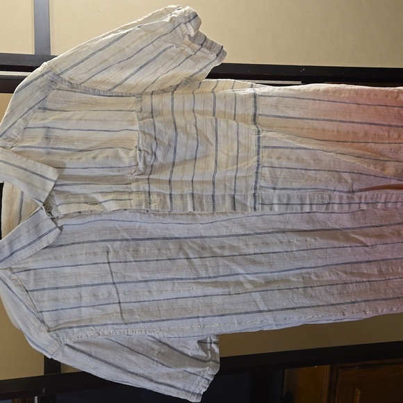 Short sleeve White  Blue and Gold - Picture 1 of 1